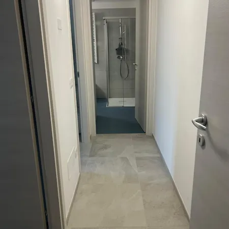 Kairos House Apartament *