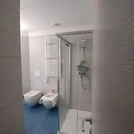 Kairos House Apartament *